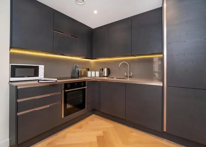 - Hudson Quarter Apartment *