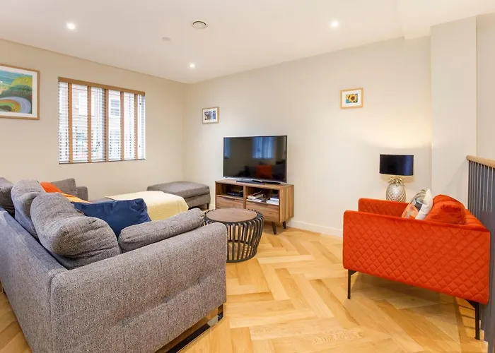 - Hudson Quarter * York