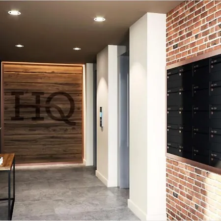 2 Bedroom Apartment At Hudson Quarter *