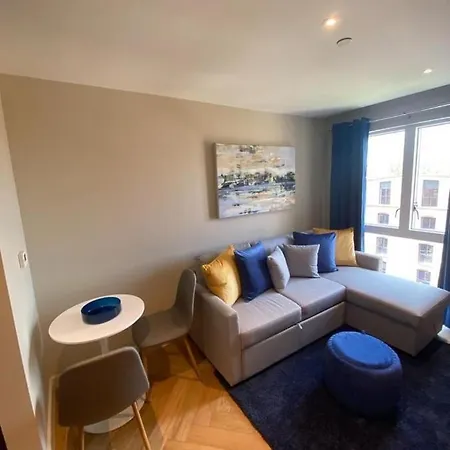 - Hudson Quarter Apartment *