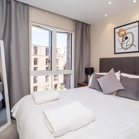 - Hudson Quarter Apartment