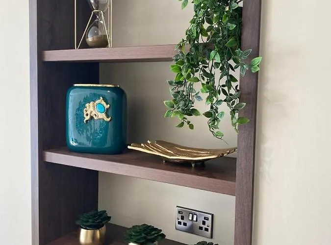 - Hudson Quarter * York