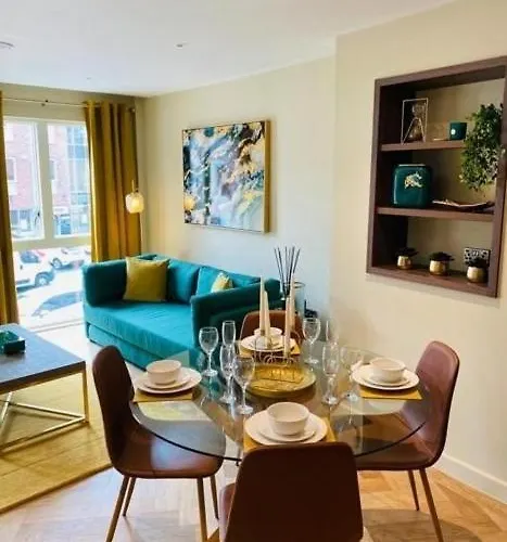 - Hudson Quarter York