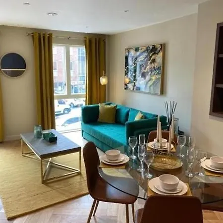 - Hudson Quarter York