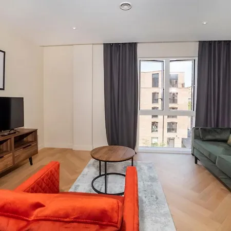 - Hudson Quarter * יורק